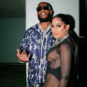 Meet your Posher, Kellie